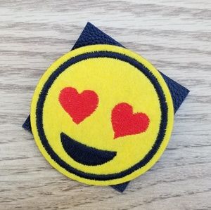 BUY2Get1🆓️ Heart-Eyes Emoji Brooch